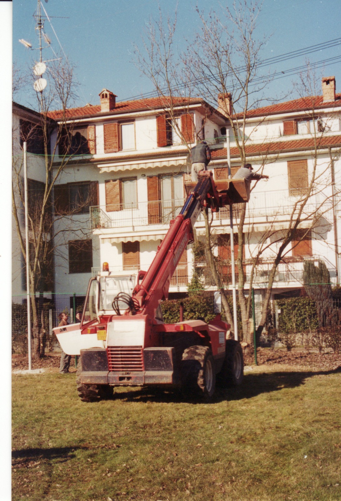 Recinzione campo 2001
